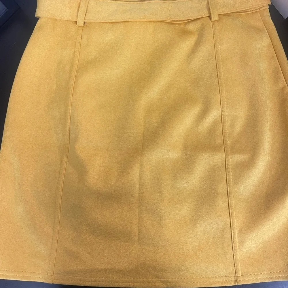 Express Yellow Suede Feel Belted Skirt - Picture 5 of 5
